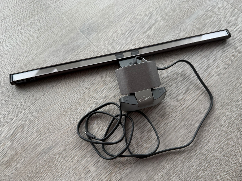 Die Halo 2 samt Anschlussleitung.